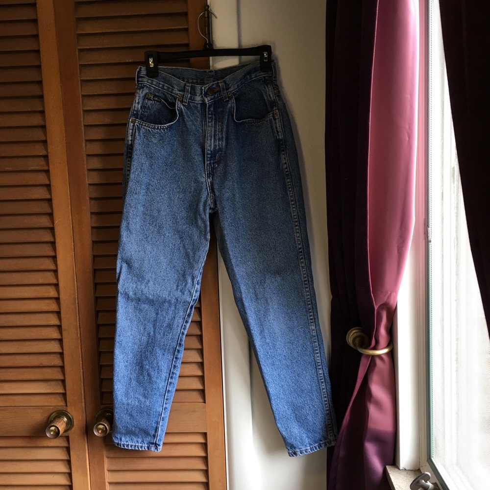 Chic: Petite Blue Jeans! High Waisted/Tapered Leg